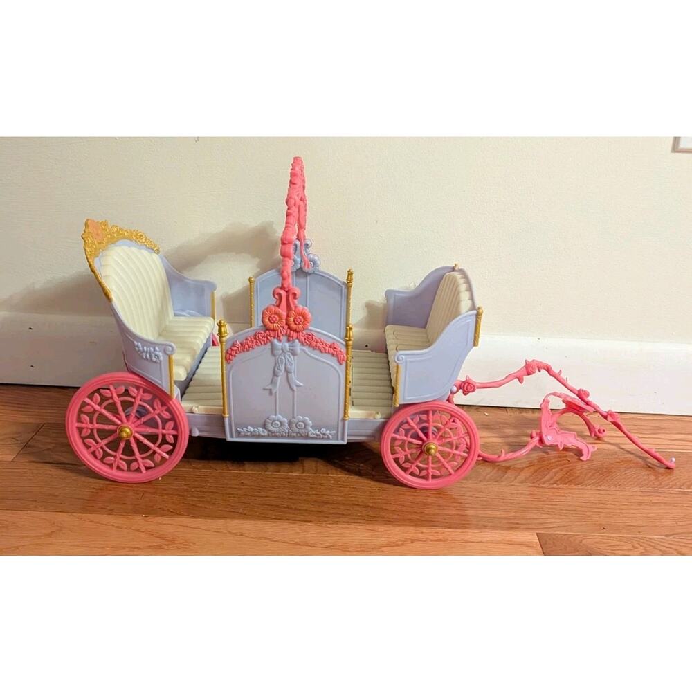 Barbie 12 Dancing Princesses Expandable Carriage Purple Pink 2005 Retro Y2K